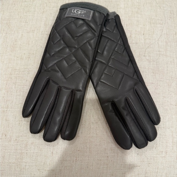 UGG Accessories - UGG Men's Quilted Dark Gray Leather Gloves